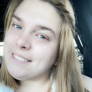 Meet your Posher, Brittiney